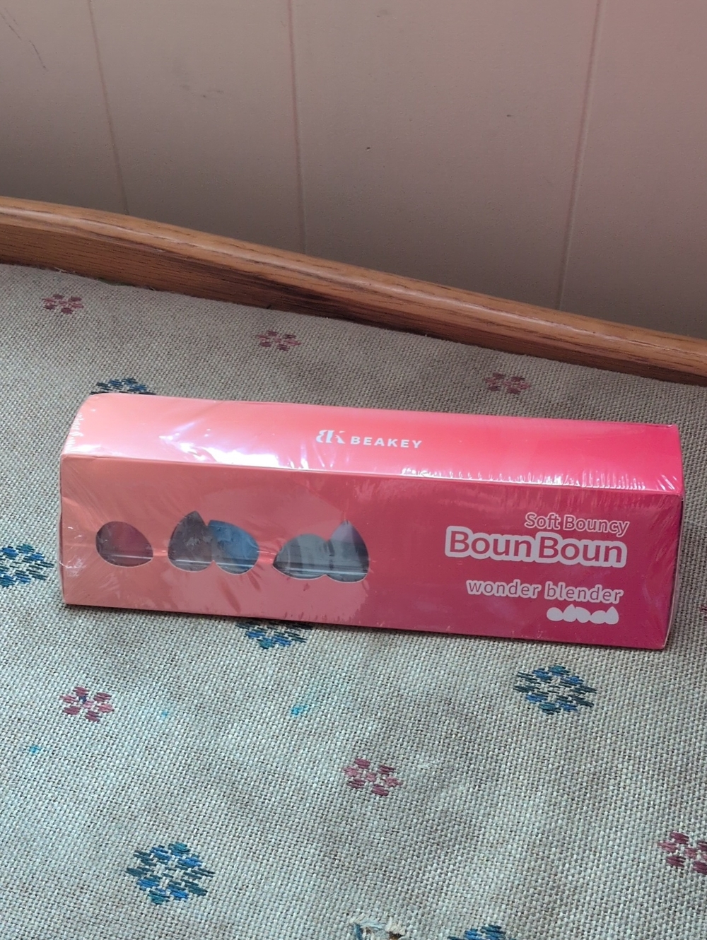 BounBoun Soft Bouncy Wonder Blender Makeup Sponge - Pink